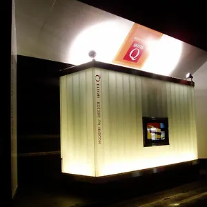 2* Hotel Q
